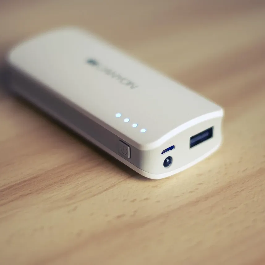 O143 - Ace portable power bank $12.04 ( price includes 1 color print ) minimum 35